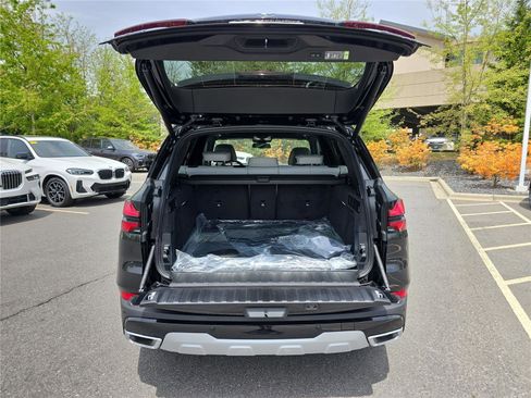 New 2026 BMW X5 xDrive40i w/ Climate Comfort Package AWD/4WD image 5
