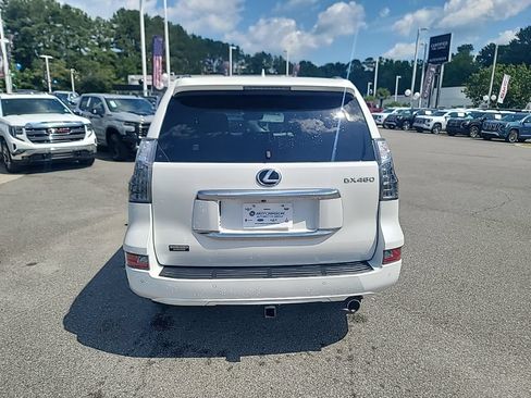 Used 2022 Lexus GX 460 Premium w/ Premium Package AWD/4WD image 6