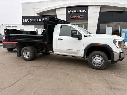 New 2026 GMC Sierra 3500 Pro w/ Convenience Package