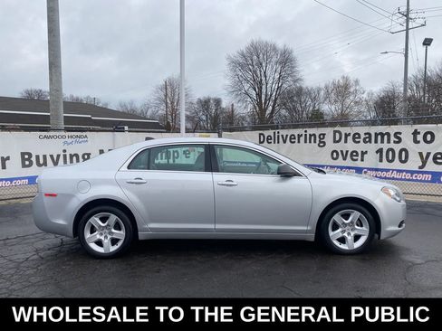 Used 2012 Chevrolet Malibu LS image 2