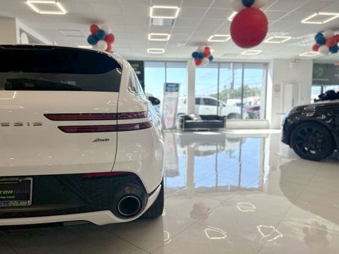 Used 2022 Genesis GV70 2.5T w/ Sport Prestige Package image 14