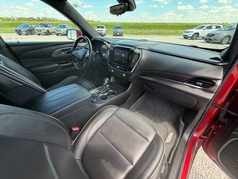Used 2023 Chevrolet Traverse Premier w/ LPO, Floor Liner Package AWD/4WD image 34