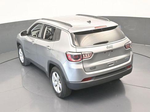 Used 2020 Jeep Compass Latitude image 50