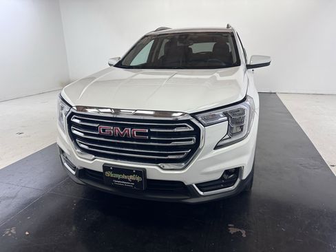 Used 2022 GMC Terrain SLT image 8