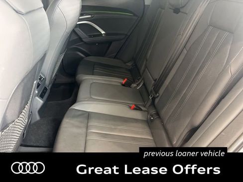 Used 2025 Audi Q5 Premium Plus w/ Premium Plus AWD/4WD image 13