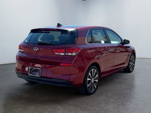 Used 2020 Hyundai Elantra GT w/ Style Package 02 image 5