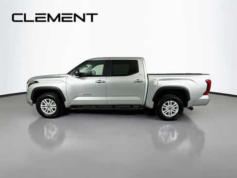 Used 2024 Toyota Tundra SR5 w/ SR5 Premium Package AWD/4WD image 6