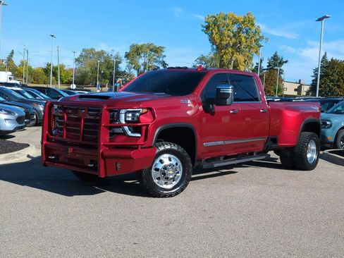 Used 2025 Chevrolet Silverado 3500 High Country w/ High Country Premium Package image 1