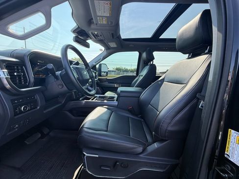 Used 2024 Ford F350 Lariat w/ Lariat Ultimate Package AWD/4WD image 12