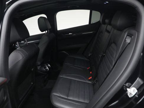 Used 2023 Alfa Romeo Stelvio Estrema AWD/4WD image 18