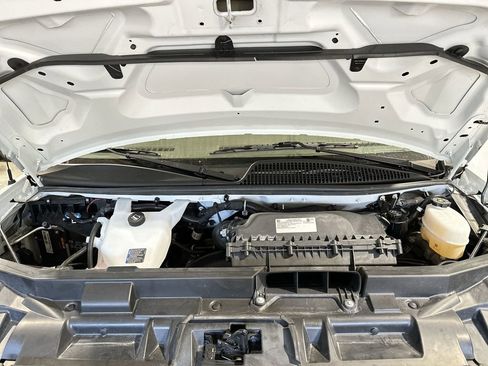 Used 2024 Chevrolet Express 2500 w/ Driver Convenience Package image 17