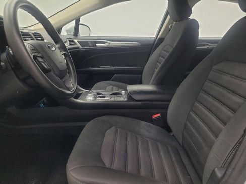 Used 2019 Ford Fusion SE image 17