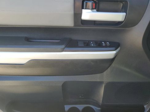 Used 2014 Toyota Tundra Limited w/ Limited Premium Package image 14