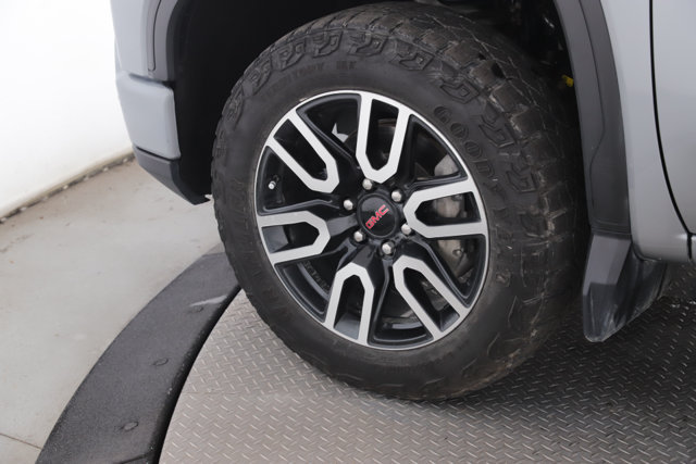 Used 2023 GMC Sierra 1500 AT4 w/ AT4 Premium Package AWD/4WD image 13