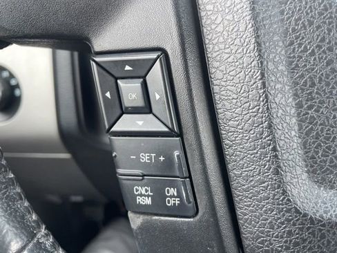 Used 2015 Ford Expedition XLT AWD/4WD image 18