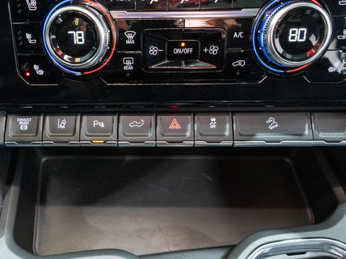 Used 2025 GMC Sierra 2500 Denali w/ Denali Reserve Package image 26