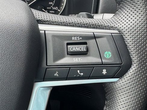 New 2025 Mitsubishi Outlander SE image 27