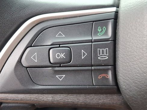 Used 2021 Jeep Grand Cherokee L Limited image 21