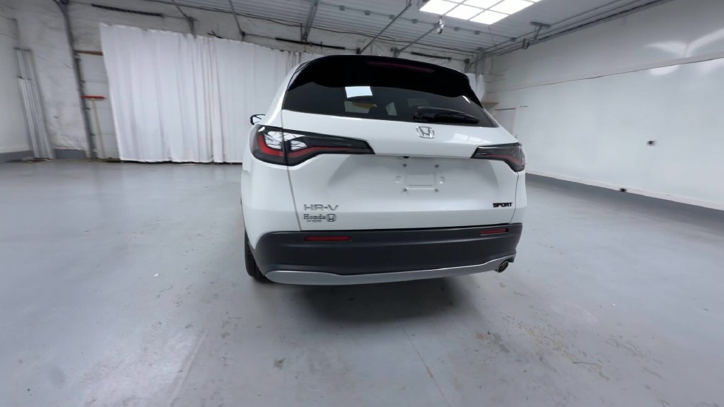 Used 2025 Honda HR-V Sport image 22