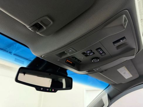 Used 2018 GMC Yukon Denali w/ Denali Ultimate Package image 34