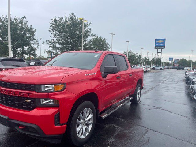 Used 2019 Chevrolet Silverado 1500 Custom w/ Custom Convenience Package AWD/4WD image 5