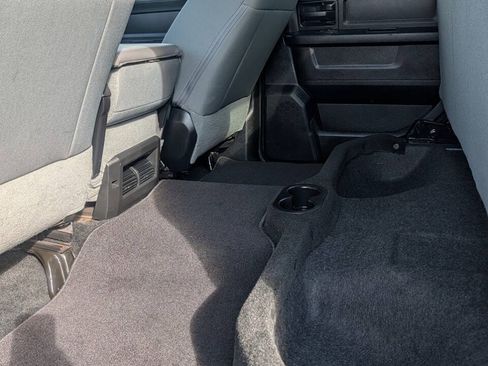 Used 2017 RAM 2500 Tradesman w/ Chrome Appearance Group AWD/4WD image 21