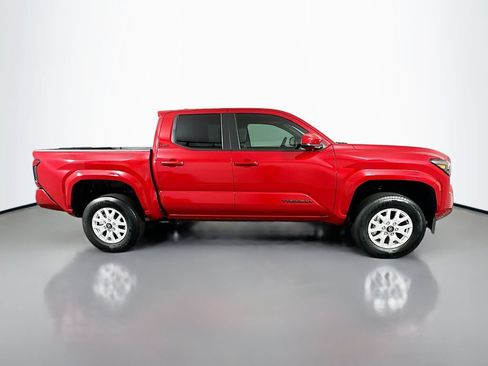 Certified 2026 Toyota Tacoma SR5 AWD/4WD image 4