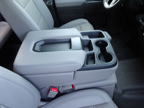 New 2026 GMC Sierra 2500 SLT AWD/4WD image 18