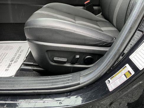 Used 2025 MAZDA CX-50 AWD 2.5 S w/ Premium Package image 20