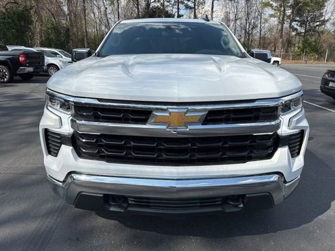 Used 2024 Chevrolet Silverado 1500 LT image 8