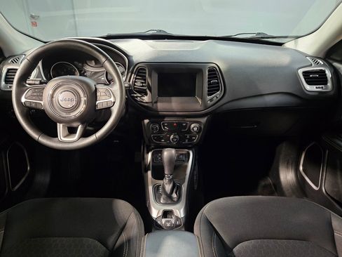 Used 2018 Jeep Compass Sport w/ Tech Group image 10