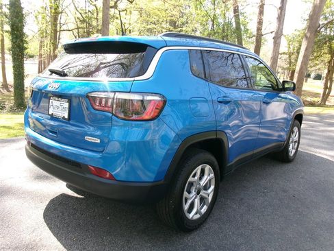 Used 2025 Jeep Compass Latitude image 5