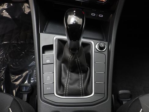 Used 2026 Volkswagen Jetta Sport image 12