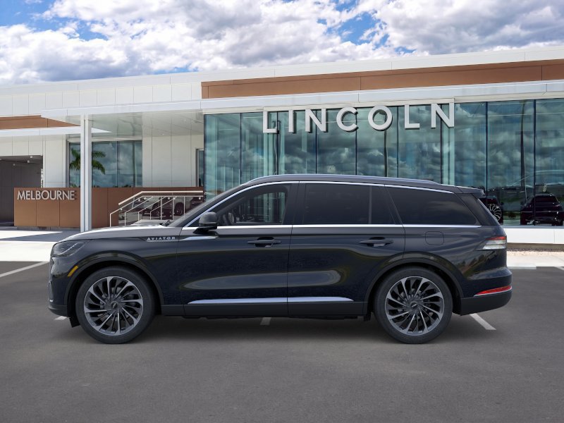 New 2026 Lincoln Aviator Reserve w/ Illumination Package RWD image 3