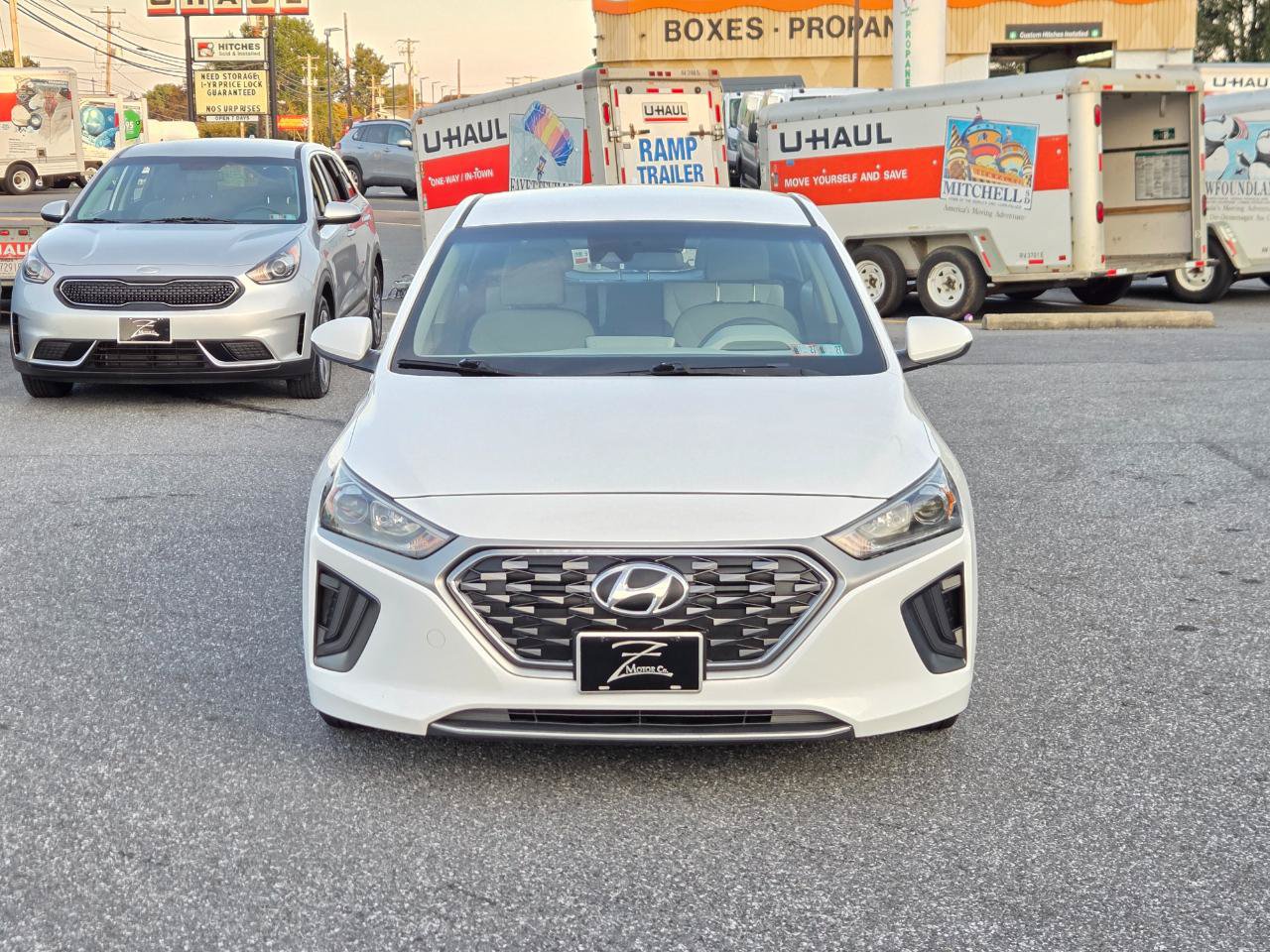 Used 2020 Hyundai Ioniq Blue FWD image 5