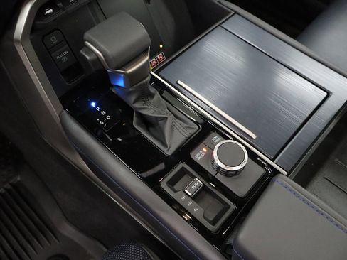 Used 2026 Toyota Tundra Platinum image 22