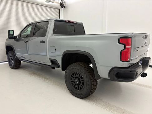 New 2026 Chevrolet Silverado 2500 ZR2 AWD/4WD image 26