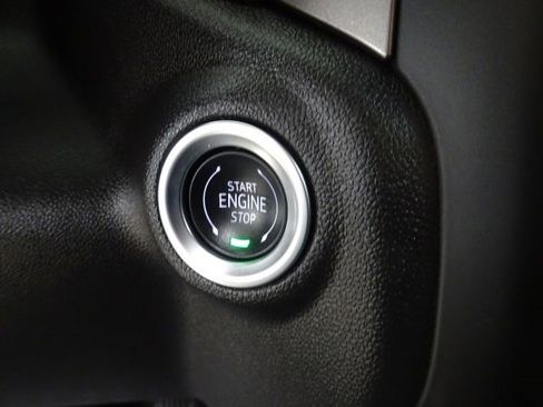 Used 2025 Chevrolet Silverado 1500 W/T w/ WT Value Package image 28