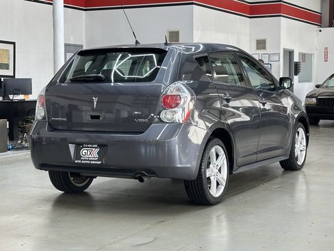 Used 2010 Pontiac Vibe w/ Sun and Wheels Package image 2