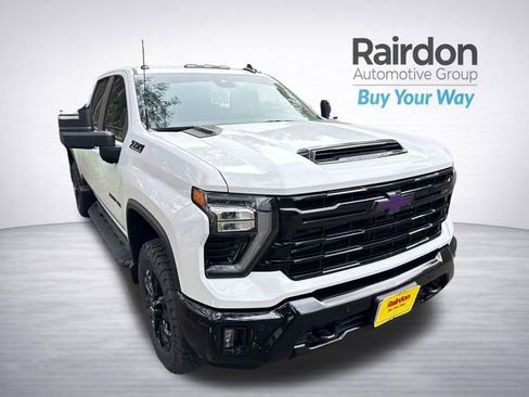 Used 2025 Chevrolet Silverado 2500 LT w/ Trail Boss Package AWD/4WD image 1