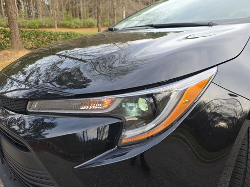 Used 2024 Toyota Corolla LE image 30