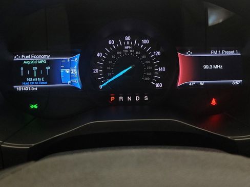 Used 2017 Ford Edge Titanium w/ Equipment Group 301A FWD image 23