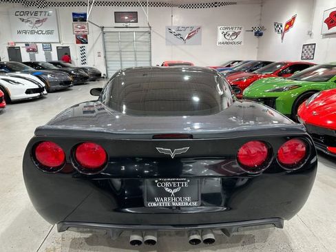 Used 2010 Chevrolet Corvette Coupe w/ 1LT RWD image 7