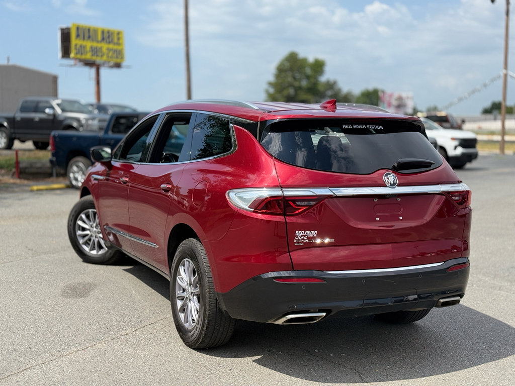 Used 2024 Buick Enclave Premium AWD/4WD image 5