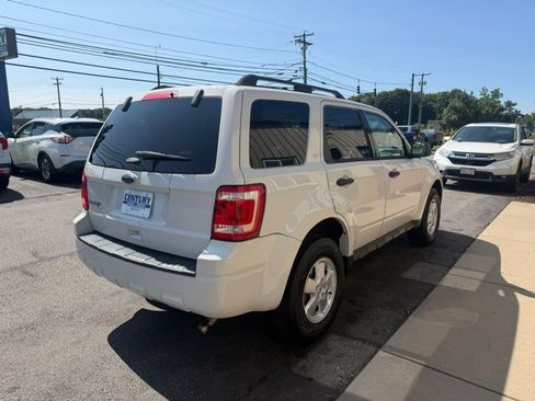 Used 2012 Ford Escape XLT AWD/4WD image 9