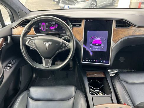 Used 2020 Tesla Model X Long Range AWD/4WD image 7