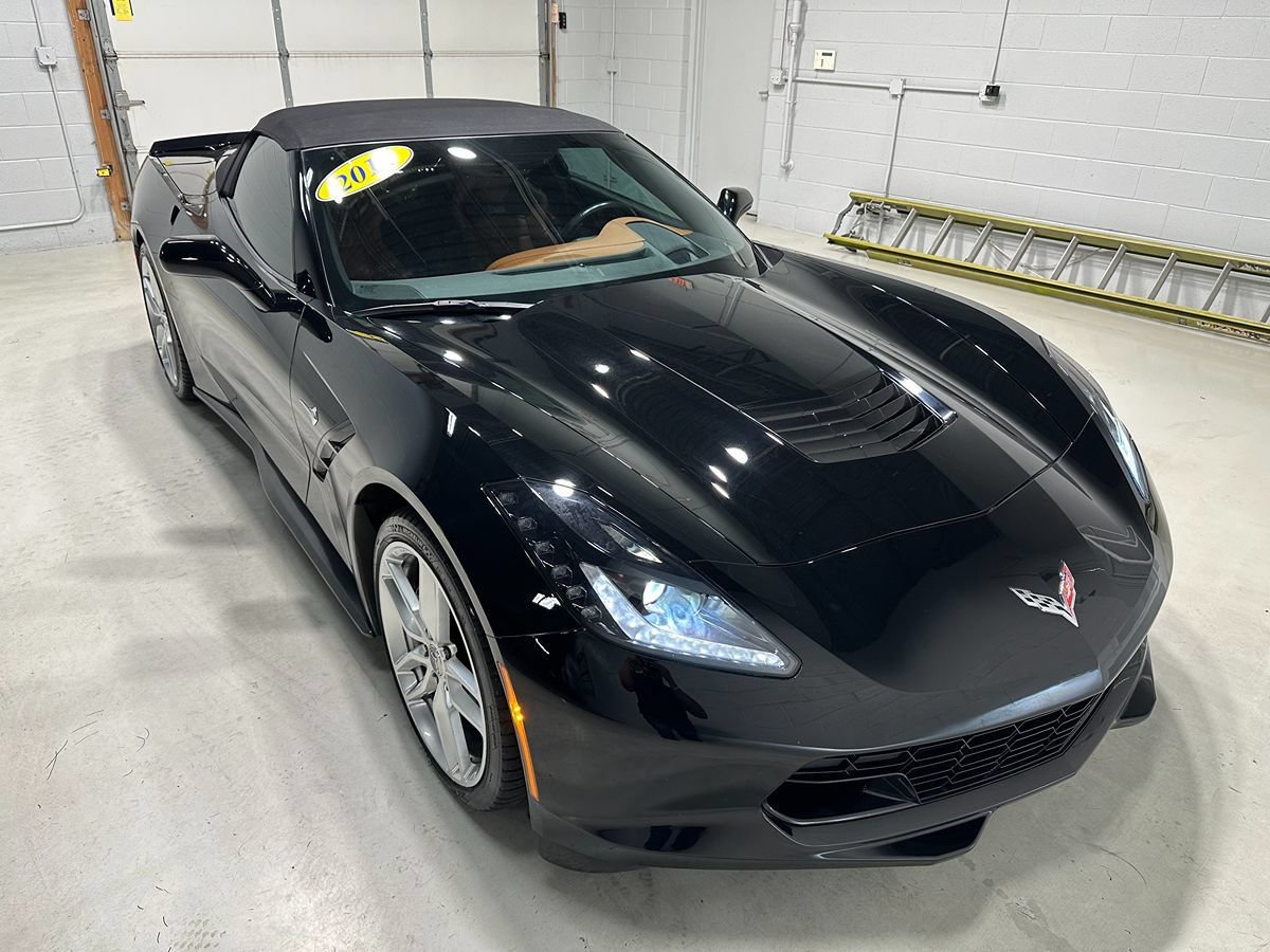 Used 2014 Chevrolet Corvette Stingray Convertible w/ 3LT Preferred Equipment Group RWD image 3