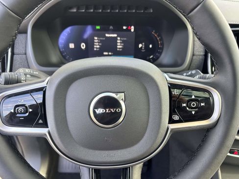 Used 2026 Volvo XC90 B5 Plus w/ Protection Package Premier AWD/4WD image 17