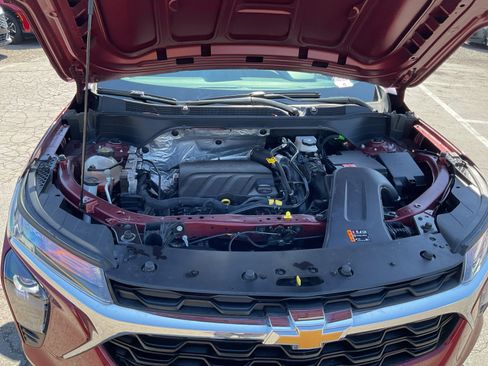 Used 2024 Chevrolet Trax LS FWD image 22