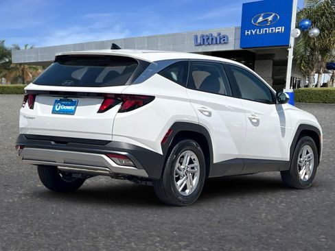 New 2026 Hyundai Tucson SE FWD image 2